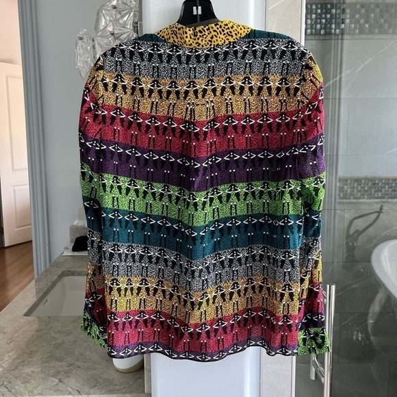 ALICE AND OLIVIA Willa Stace Face Rainbow Silk Shirt In Ombre Stace - Picture 10 of 12